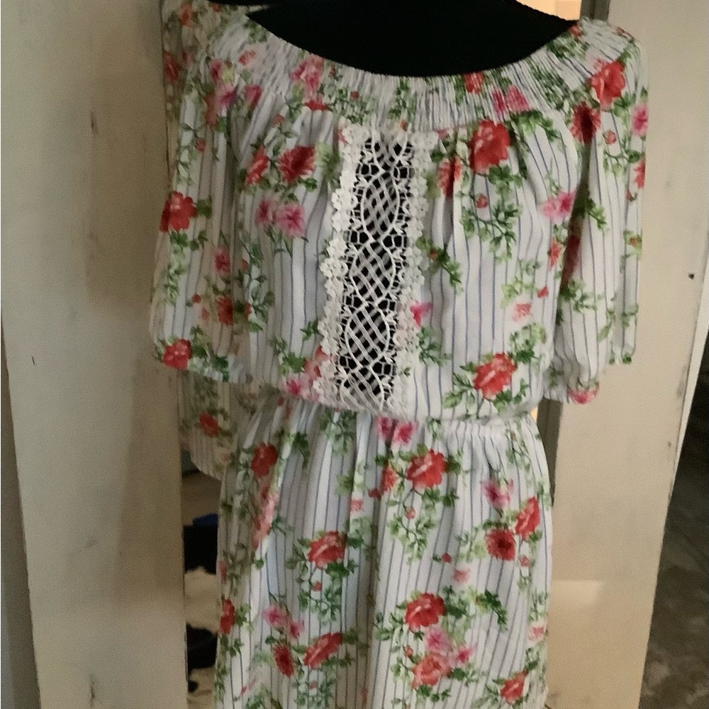 Floral Off-Shoulder Dress with Lace Detail